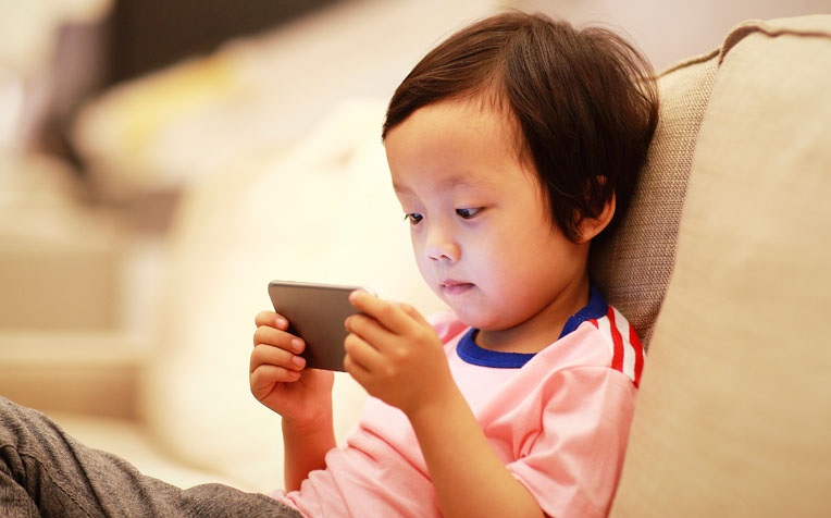 parenting in this digital age